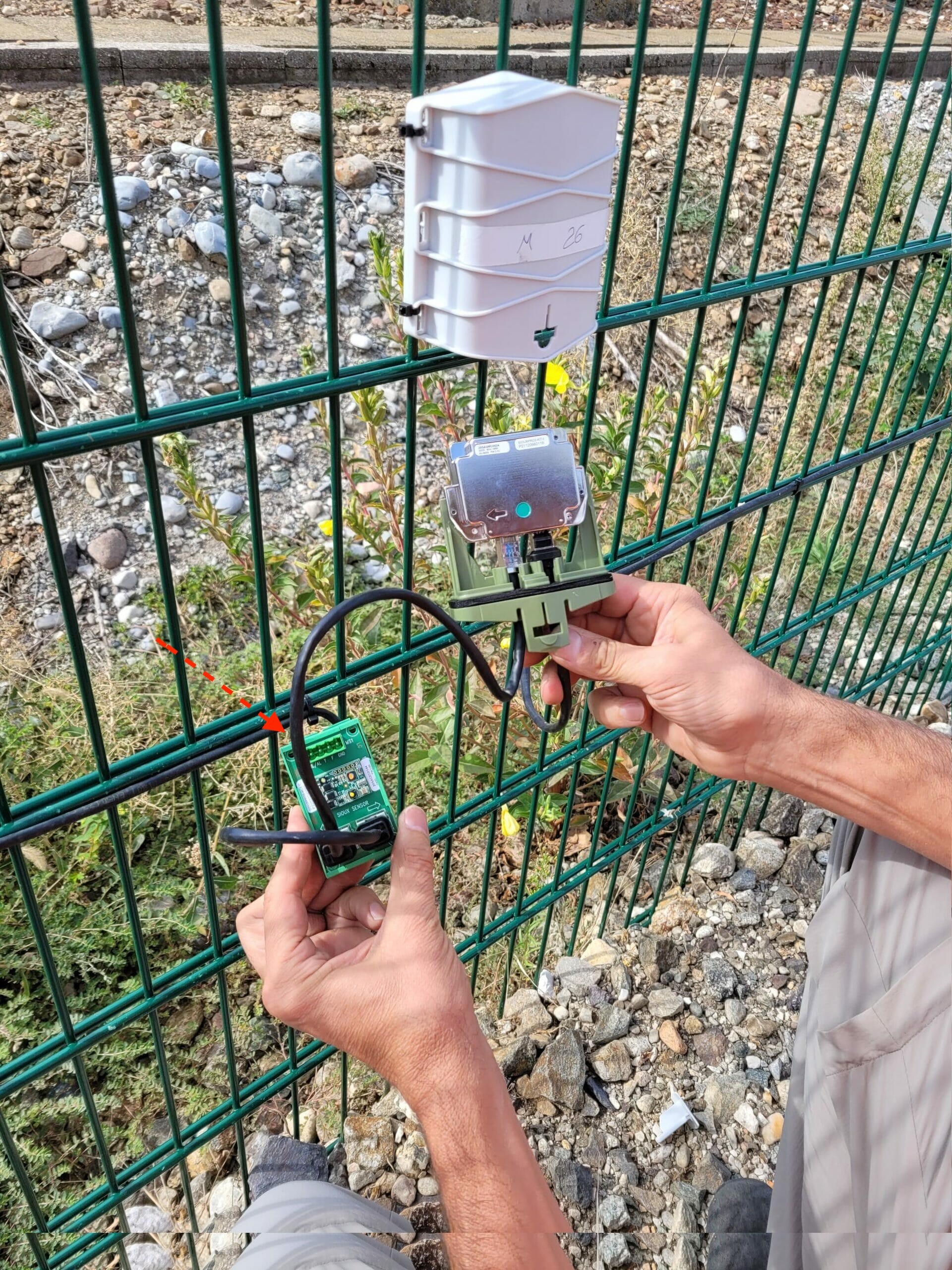 CIAS SIOUX MEMS2-PRO2-KIT420m Fence intrusion detection system - Image 4